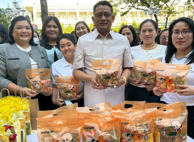 ร่วมกันทำบุญตักบาตรข้าวสารอาหารแห้งวันขึ้นปีใหม่ 2569 พารามิเตอร์รูปภาพ 11