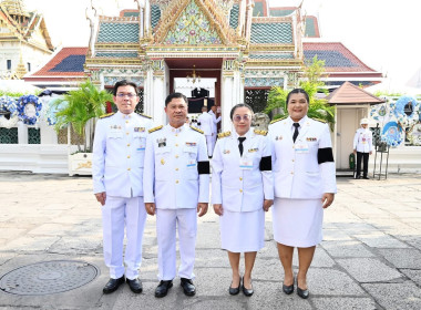 พิธีวางพวงมาลาถวายสักการะเบื้องหน้าพระฉายาลักษณ์ พารามิเตอร์รูปภาพ 9