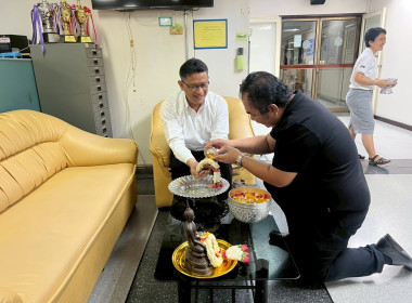 กิจกรรม "รดน้ำและขอพร" เนื่องในเทศกาลสงกรานต์ ประจำปี 2569 พารามิเตอร์รูปภาพ 7