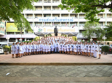 พิธีธรรมสวดพระอภิธรรมพระบรมศพ สมเด็จพระนางเจ้าสิริกิติ์ ฯ พารามิเตอร์รูปภาพ 10